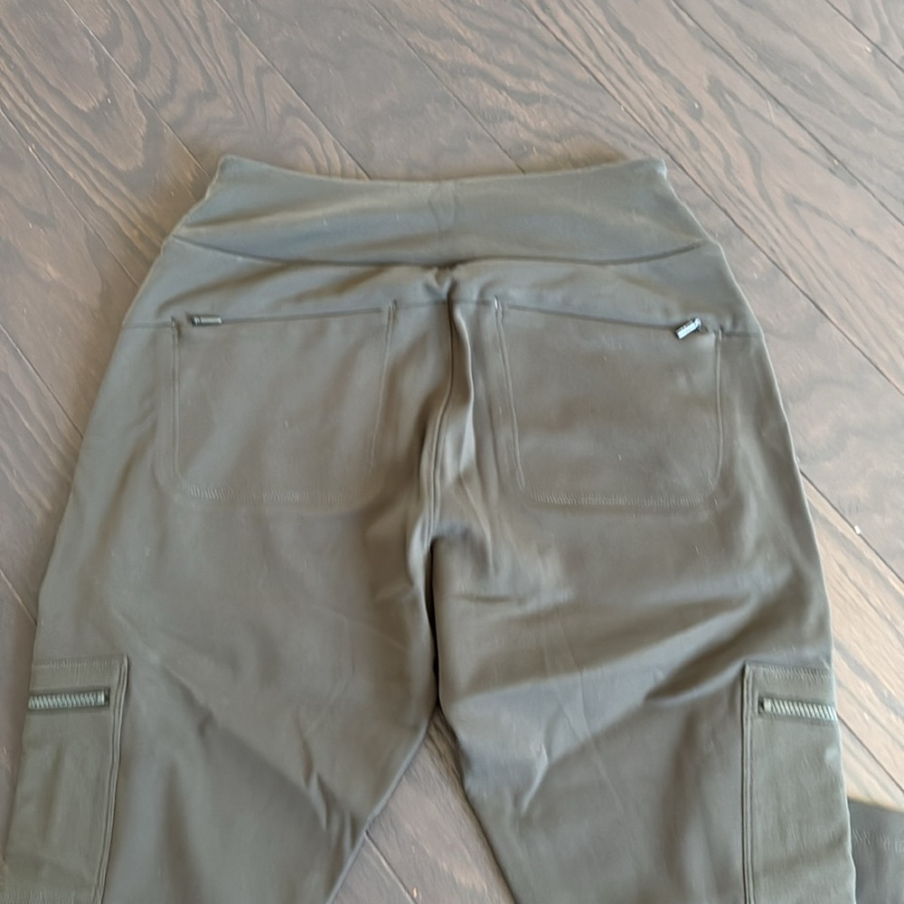 Athleta Headlands Hybrid High Rise Cargo Legging - Picture 6 of 6